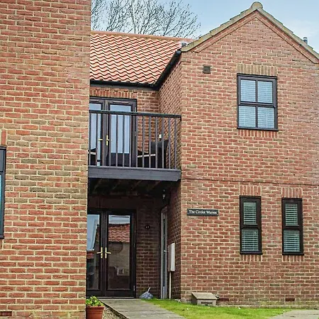 Holiday home The Cinder Warren